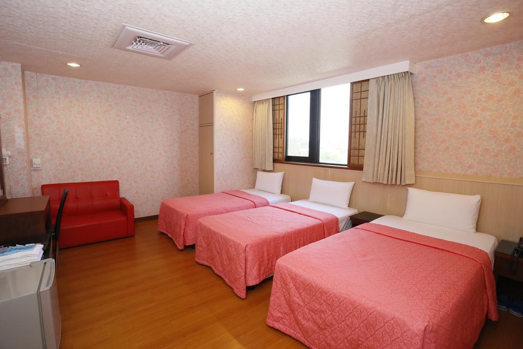 Sunwise Hotel Каосюн Екстериор снимка
