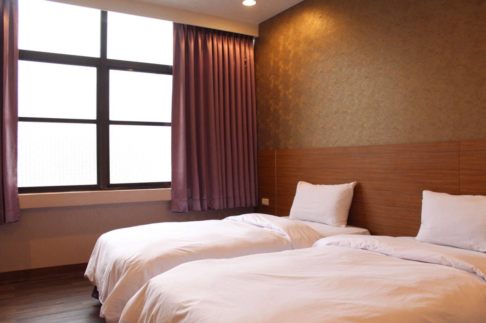 Sunwise Hotel Каосюн Екстериор снимка