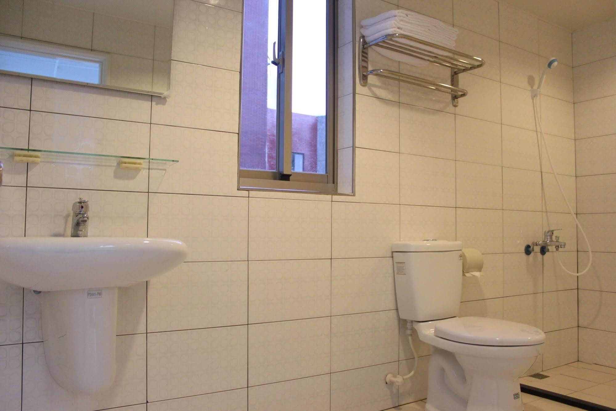 Sunwise Hotel Каосюн Екстериор снимка