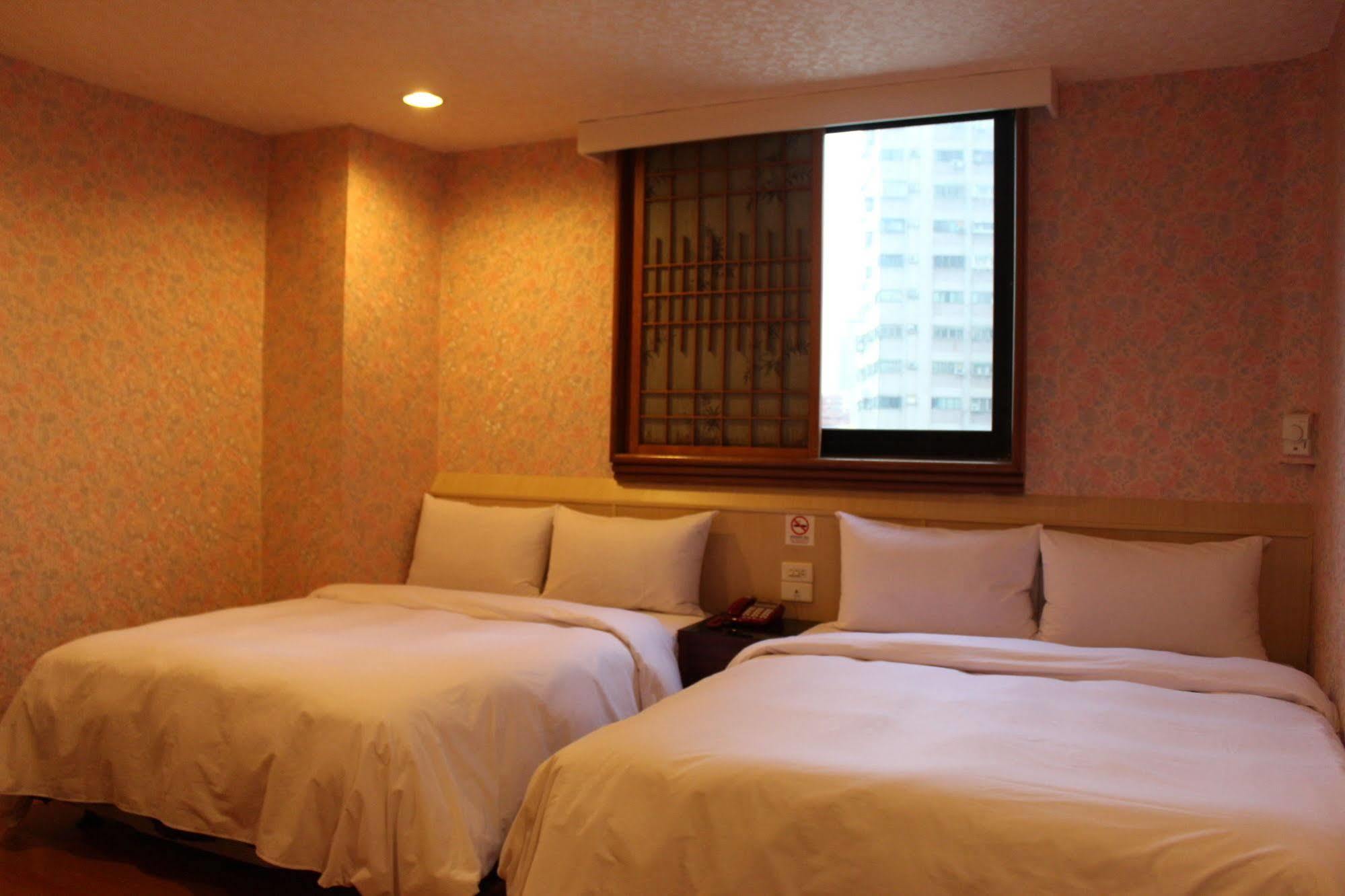 Sunwise Hotel Каосюн Екстериор снимка